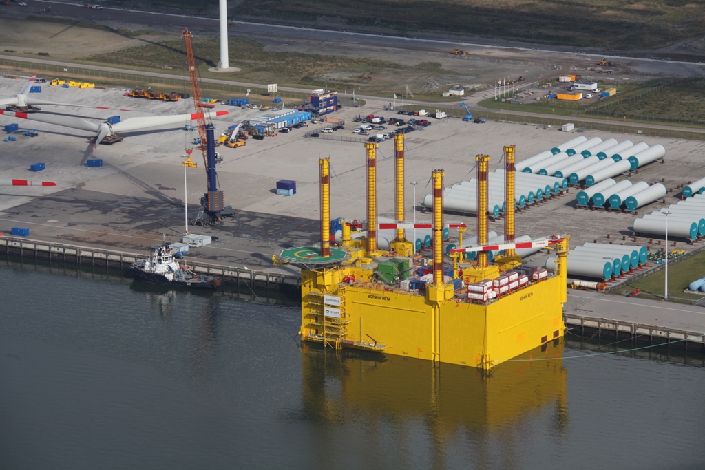 Mega ‘stopcontact’ legt scheepvaart lam