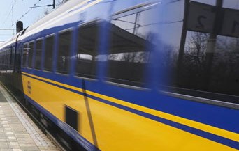 NS maakt treinreizen goedkoper voor jongeren tot achttien jaar