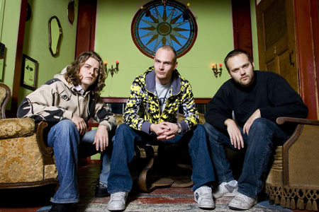 NNO en Noisia duiken samen de club in