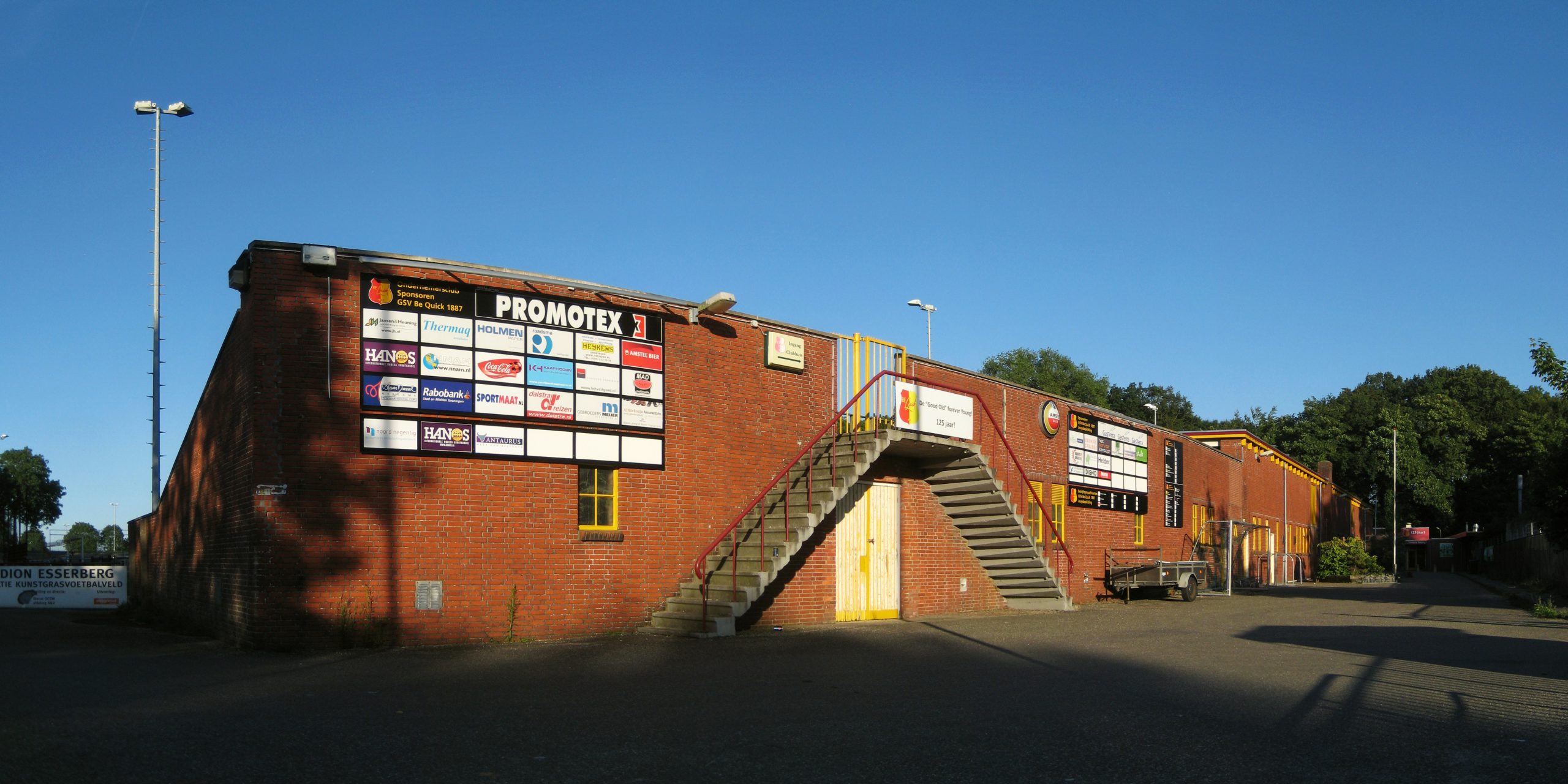 Het Esserberg-stadion