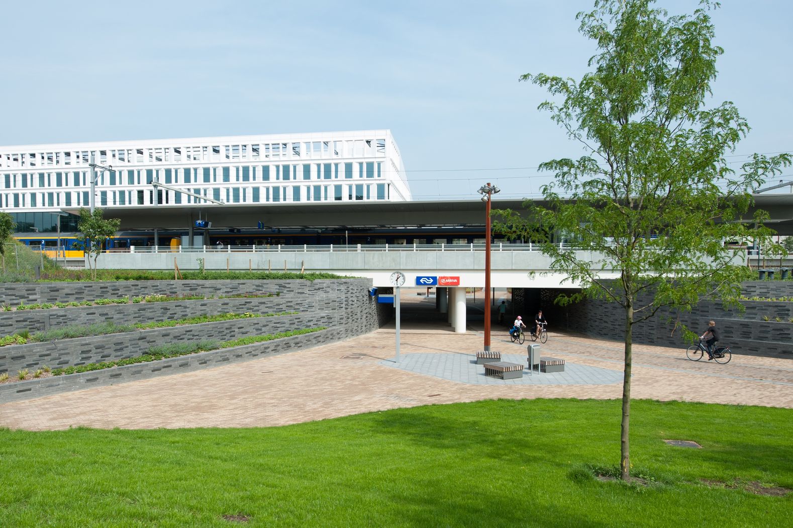 Station Groningen Europapark in de huidige situatie vanaf de Helperzoom