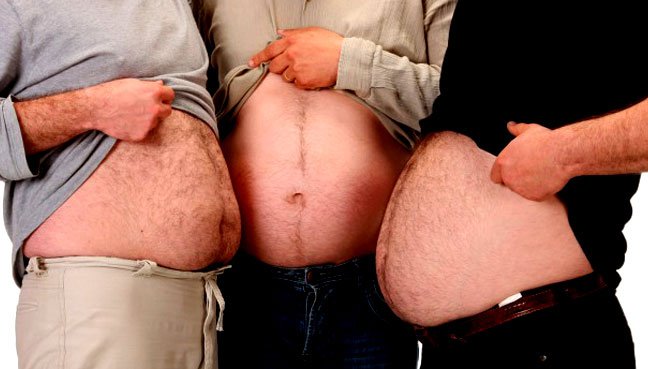 5 redenen waarom Groningse vrouwen niks hebben met jonge mannen met dikke buiken – “dadbod”