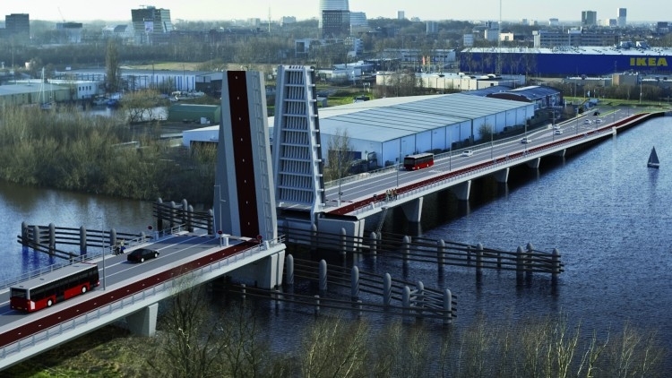 Slagbomen Sontbrug weigeren urenlang dienst