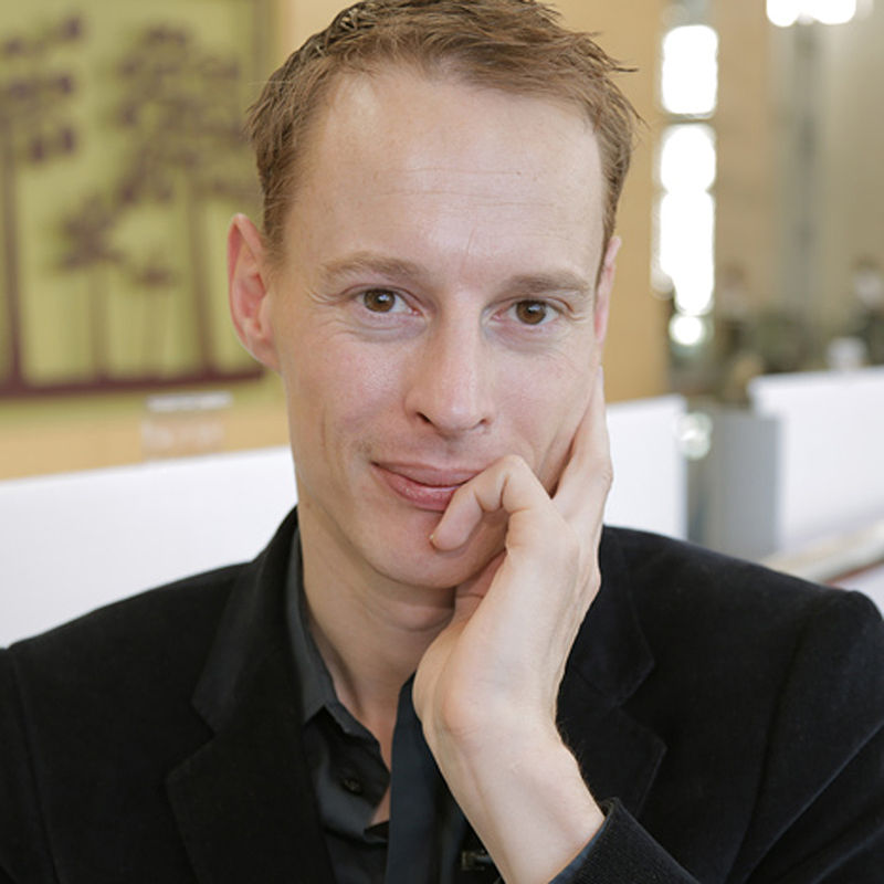 Daan Roosegaarde spreker tijdens Holland Web Week Groningen