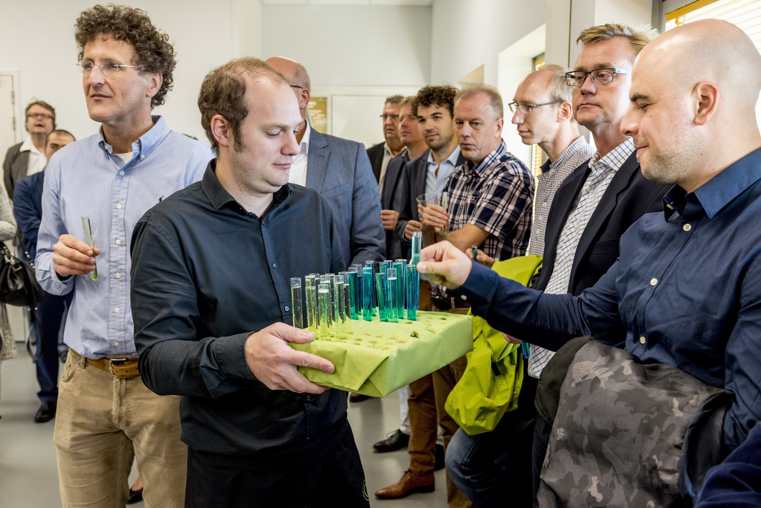 Jonge start-ups in chemische sector kunnen nu ook aan de bak in Groningen in ‘Innolab Chemie’