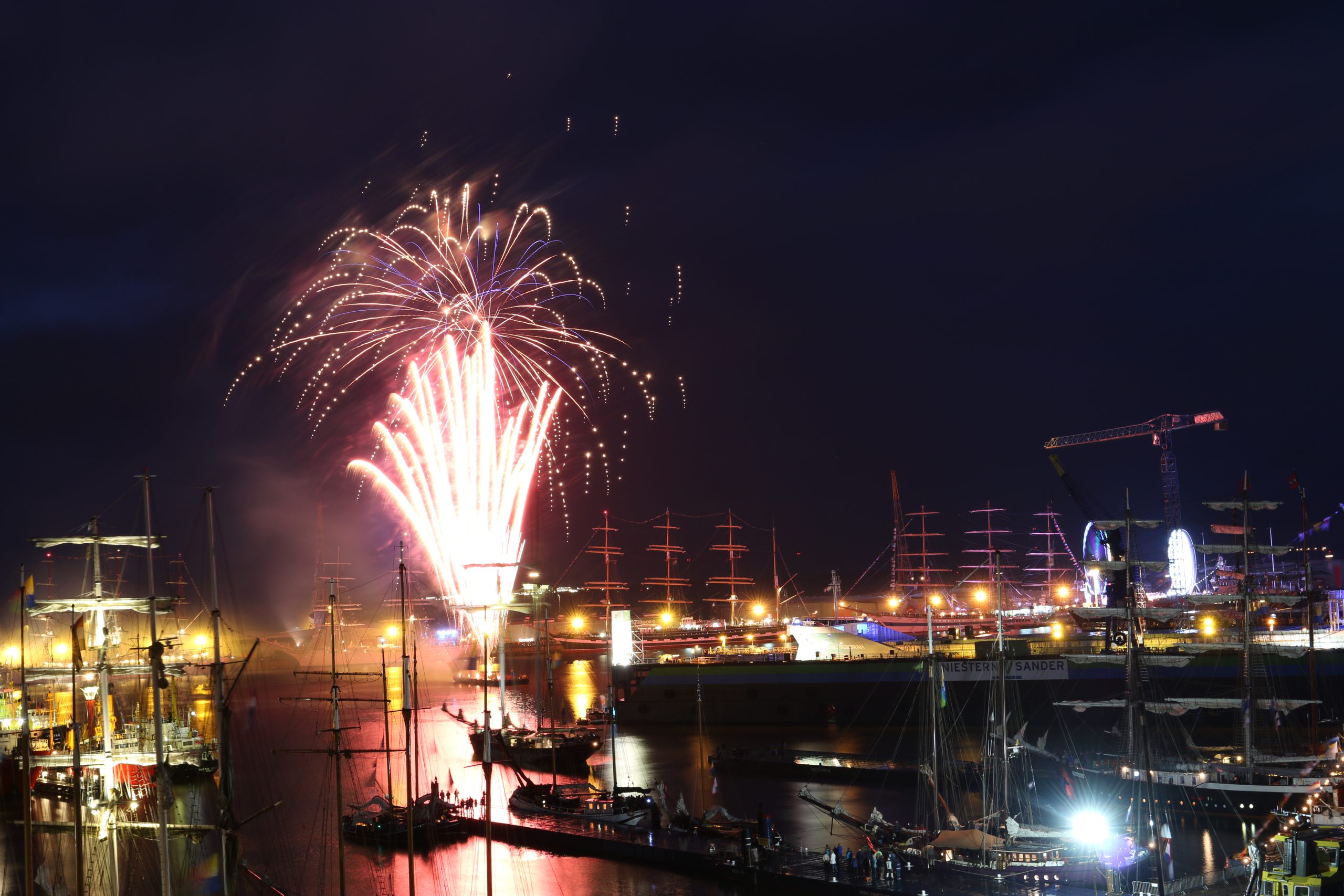 Schitterend afscheid van een schitterende editie van Delfsail 2016. Tot over vijf jaar!