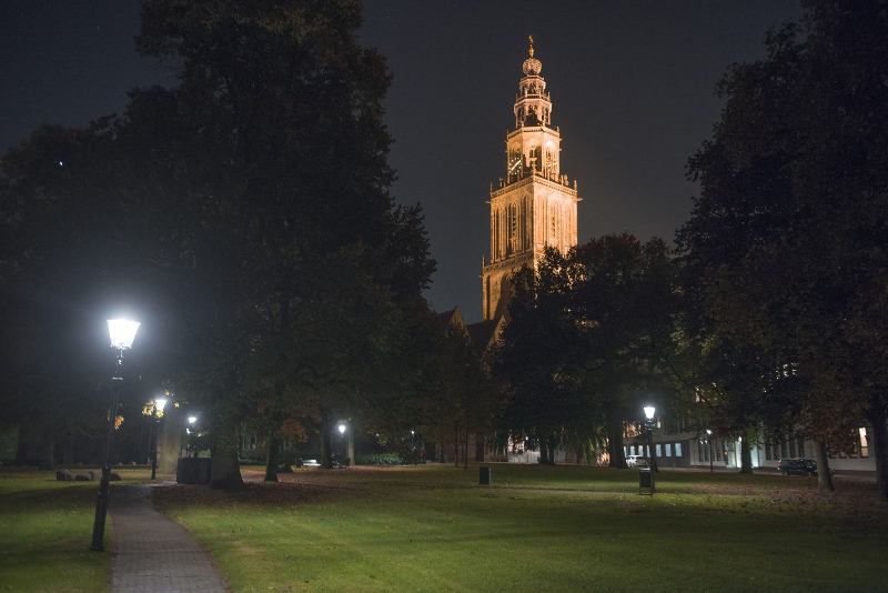 Nieuwe verlichting voor Martinikerkhof