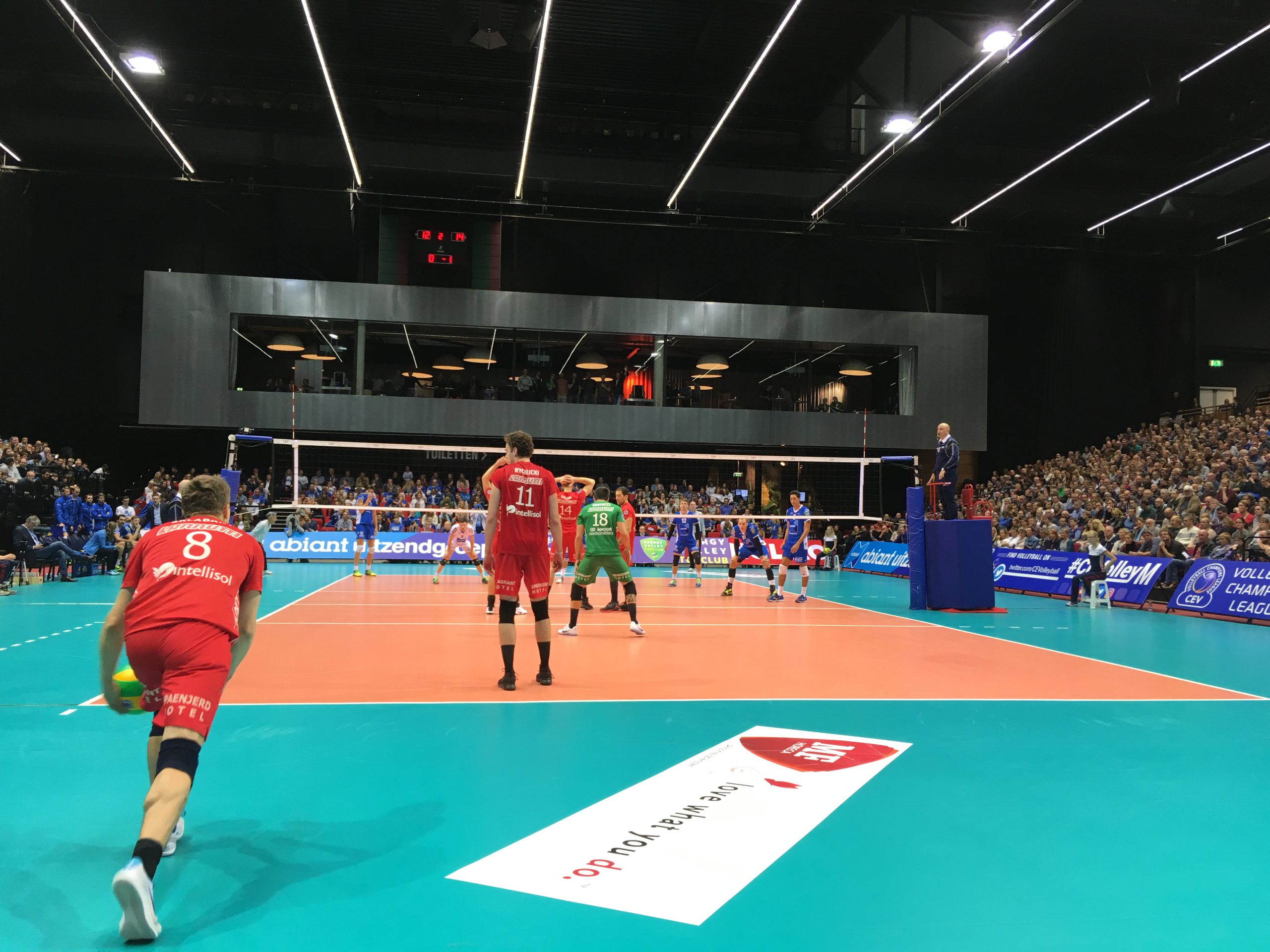 Lycurgus komt tekort in Champions League; Maaseik met 3-0 te sterk in vol MartiniPlaza