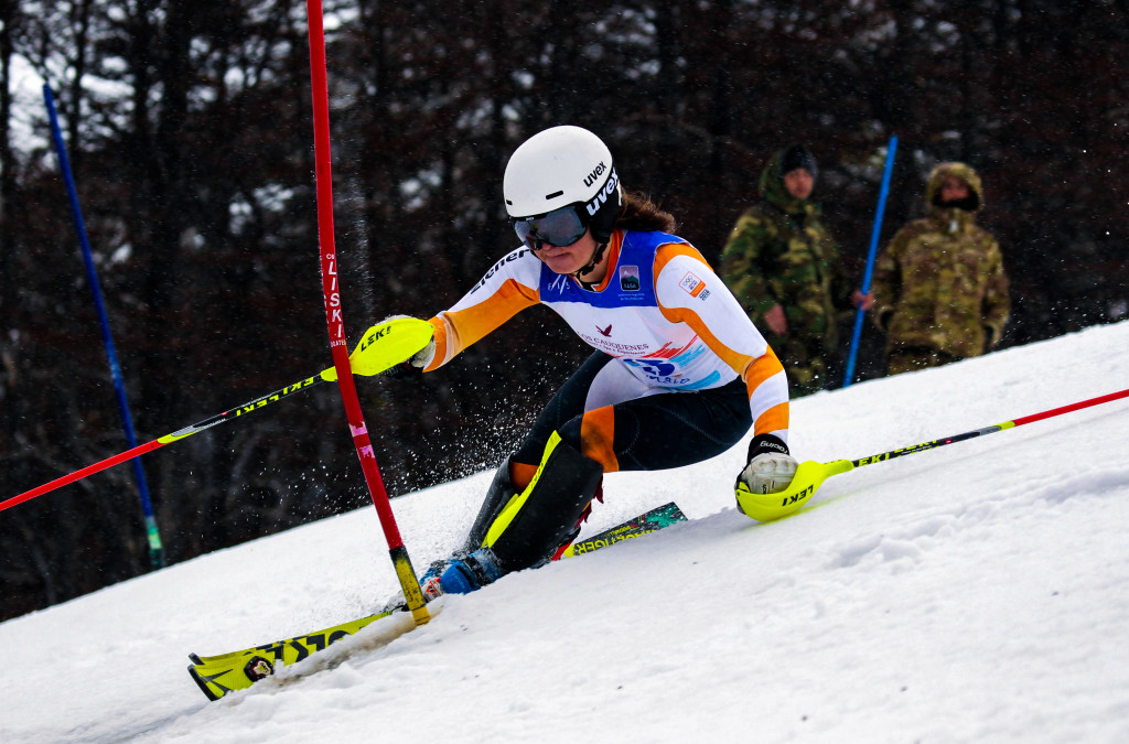 Groningse Clair Tan wint Super G in Colorado; 18-jarige skister wint haar eerste grote wedstrijd