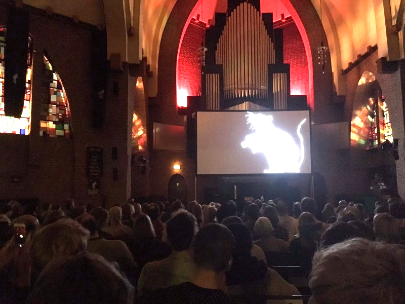 Mysterieuze filmvoorstelling Groningen zorgt voor lange rijen