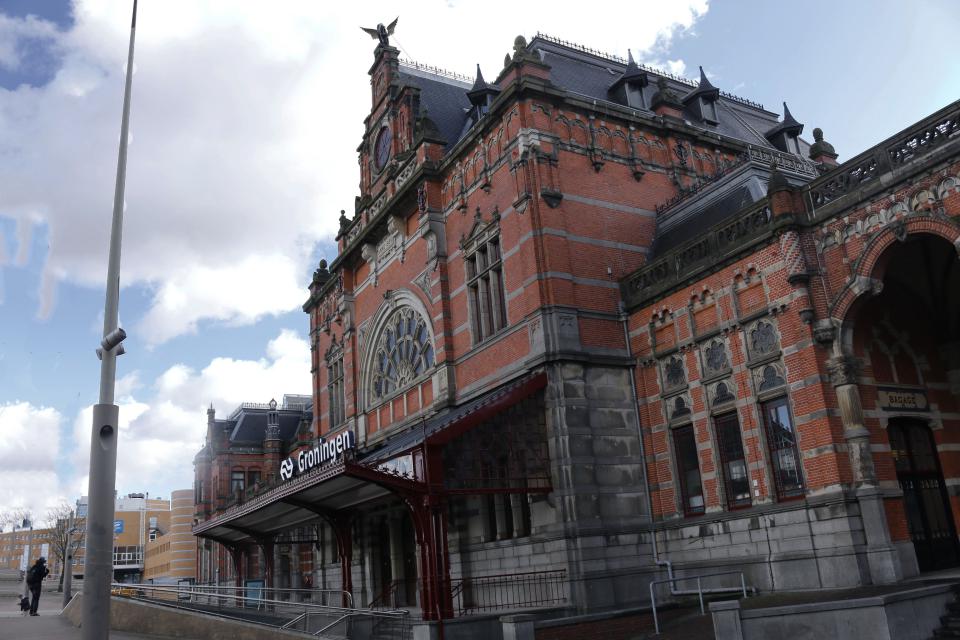 Groninger Archieven zet bouwpakket voor maquette stationsgebouw online