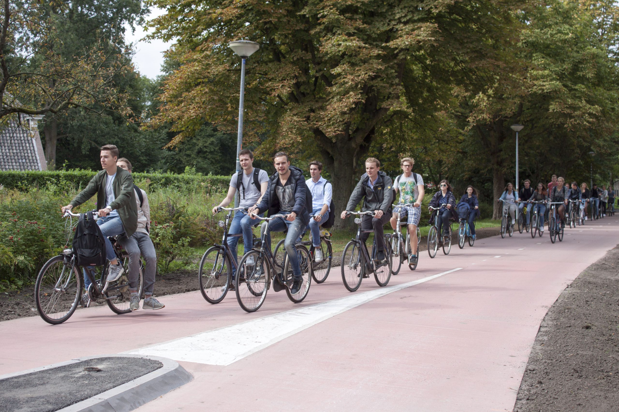 Gemeente promoot snelle Zernike-fietsroutes bij KEI-lopers