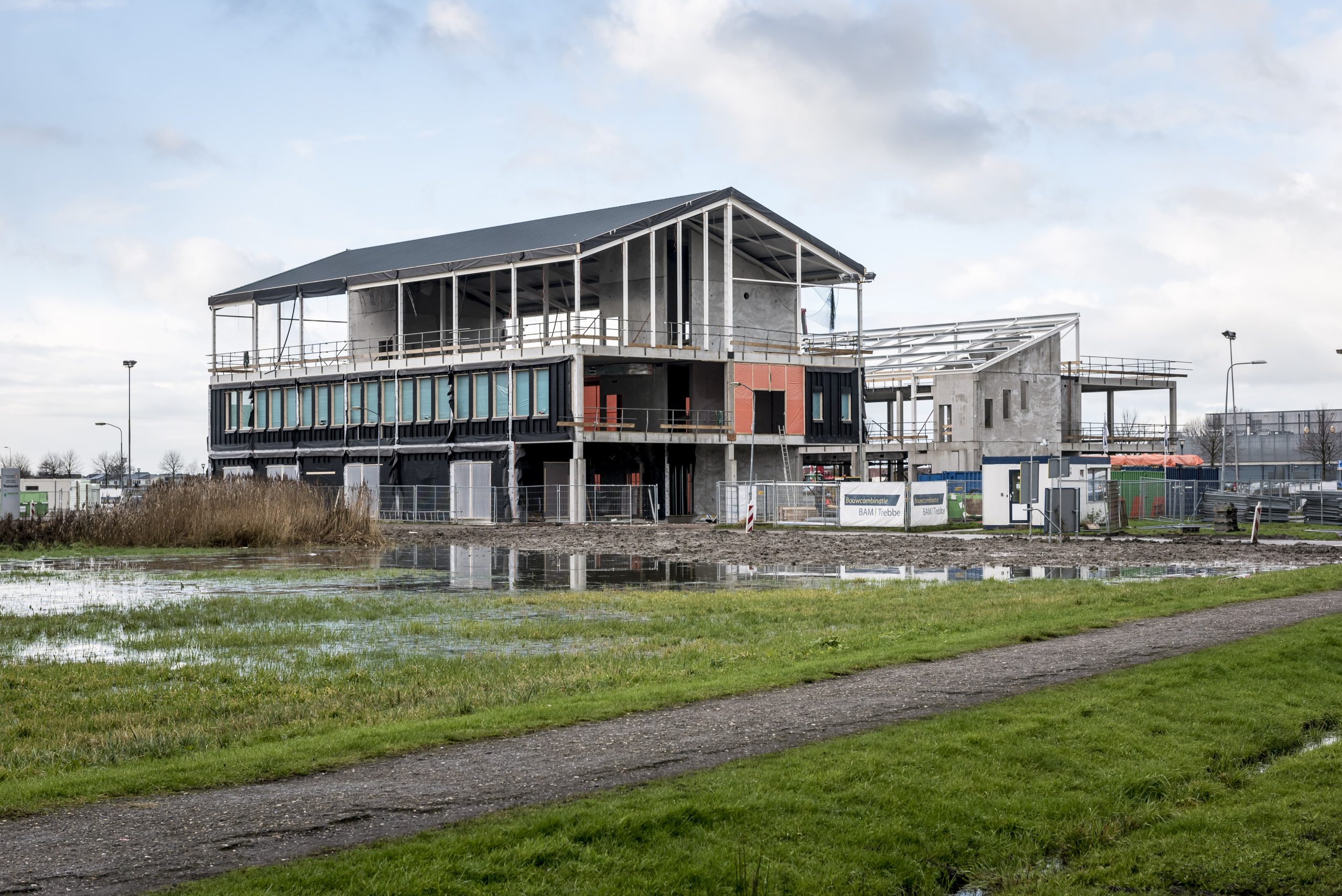 Nieuwbouw Innovatiecentrum Avebe op Zernike Campus bereikt hoogste punt