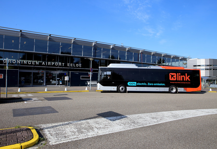 Snelbus tussen ‘Eelde’ en Groningen vaker, na start vluchten op München