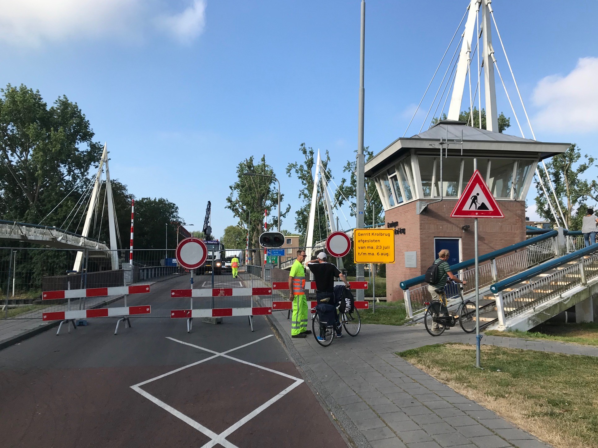 Gerrit Krolbrug twee weken gestremd