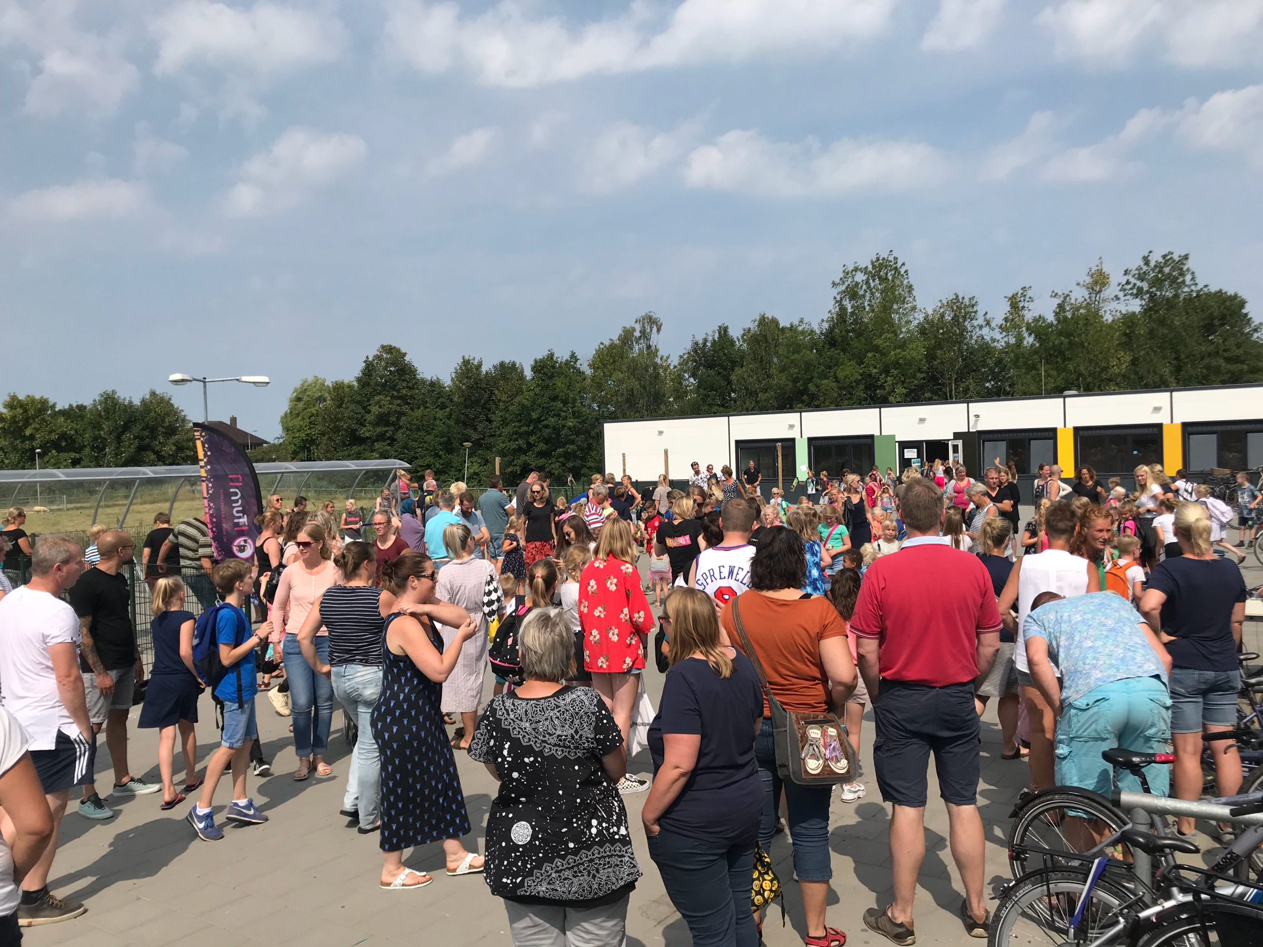 Duizenden Groningse scholieren in aardbevingsgebied digitaal geletterd