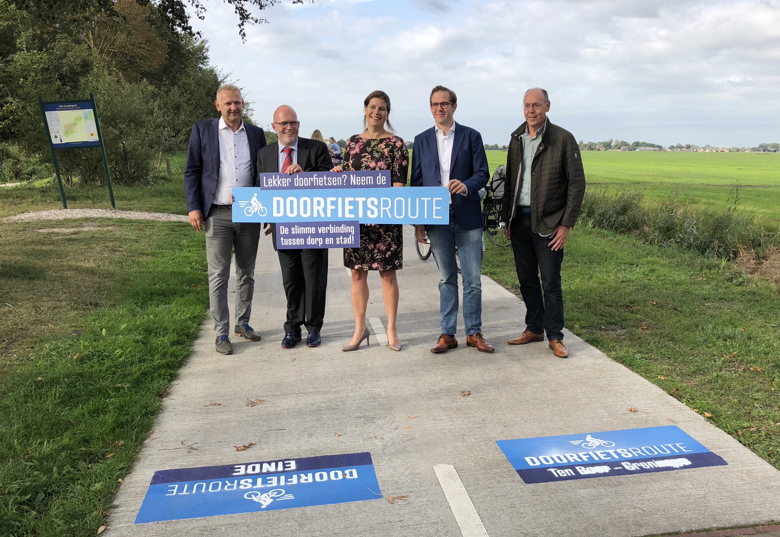 Flink doortrappen op nieuwe doorfietsroute tussen Ten Boer en Groningen