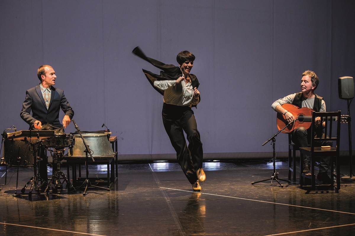 Flamencoster Leonor Leal danst in De Oosterpoort