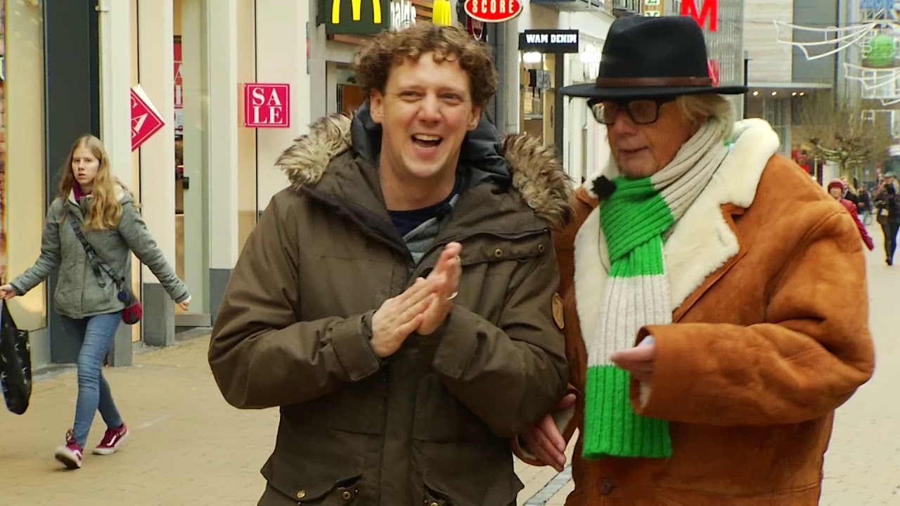 Piet van Dijken stopt na 600 afleveringen met Herestraat Helemaal