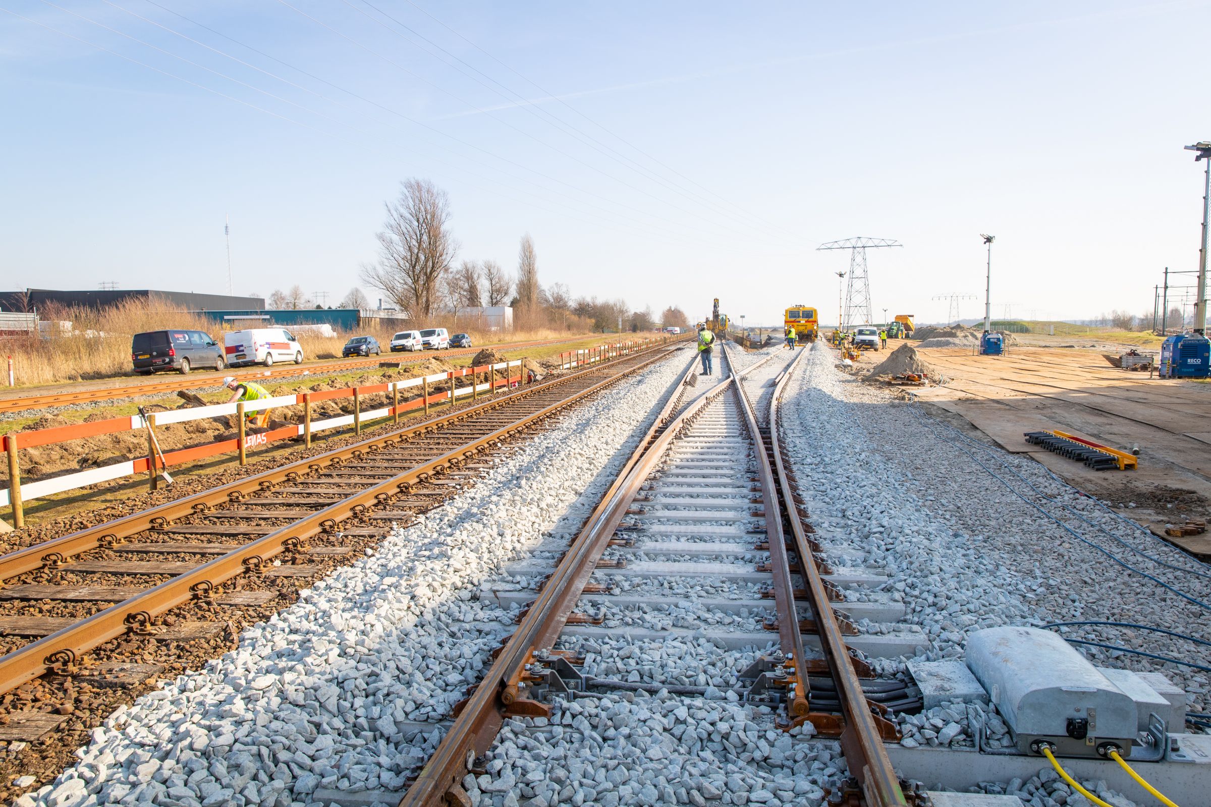 Eerste meters spoor bij De Vork liggen op hun plek