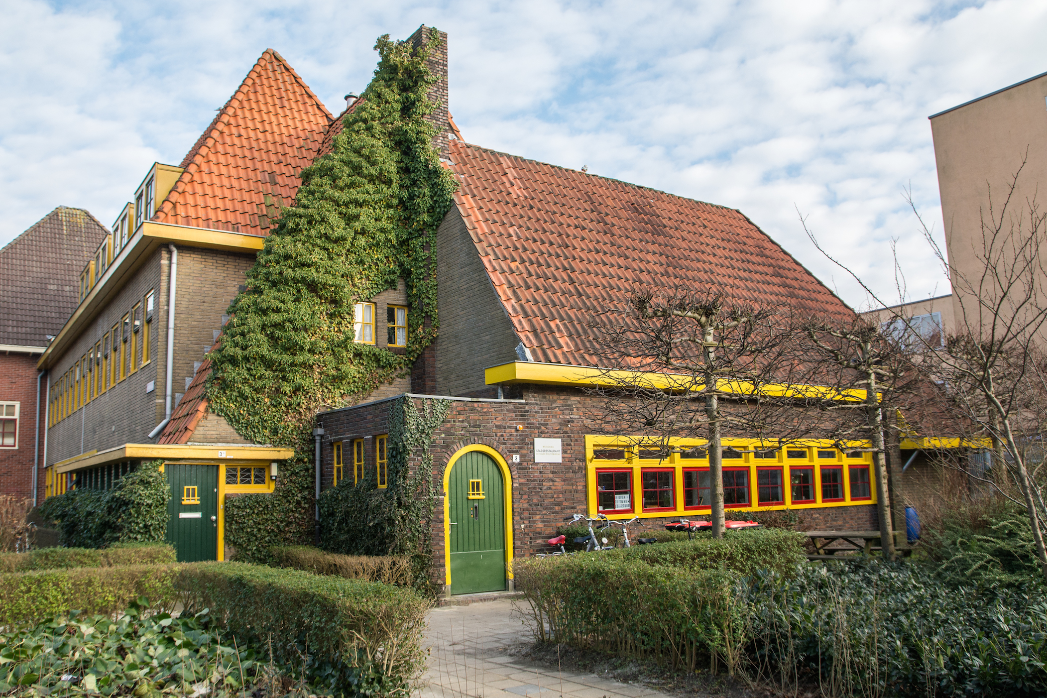 Aanleg terras bij Stadsrestaurant Het Oude Politiebureau van start