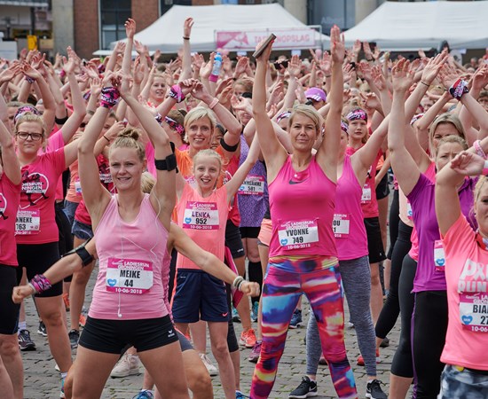 Groningen kleurt 9 juni helemaal roze: duizenden vrouwen lopen om borstkanker-onderzoek te steunen