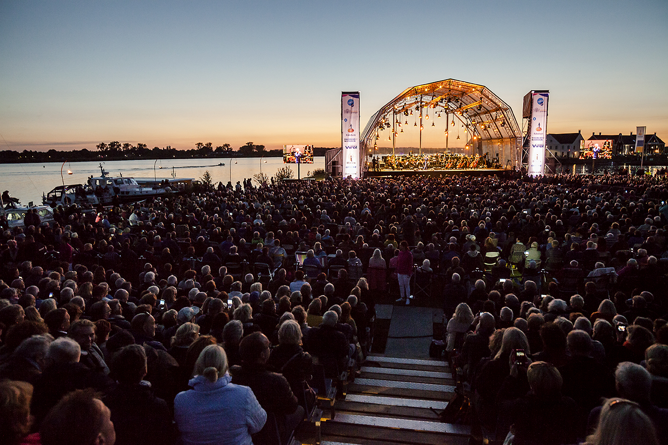 Openluchtconcert Pura Vida Blauwestad zaterdag 31 augustus in teken van Prince