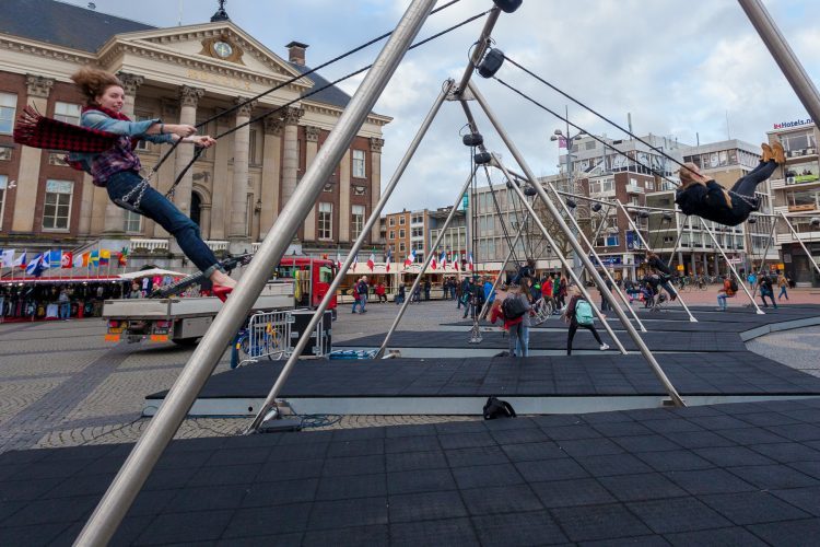 Nog voor de zomer tijdelijke speelplek op Grote Markt