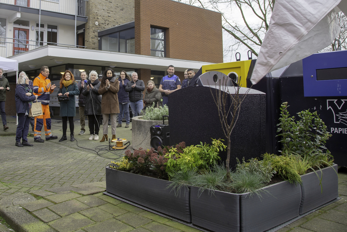 Containertuintjes in Vinkhuizen moeten zwerfvuil voorkomen