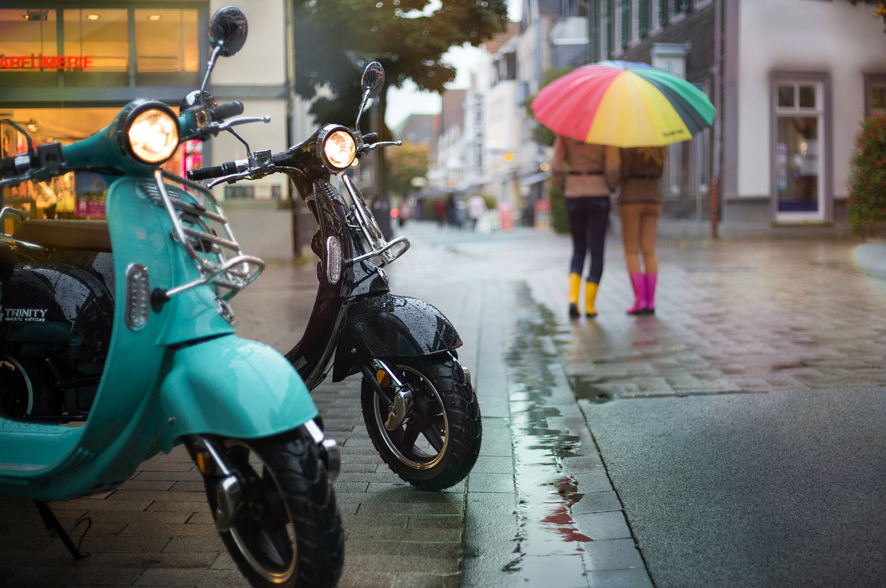 Snorfietsen met benzinemotor niet meer welkom op fietspaden