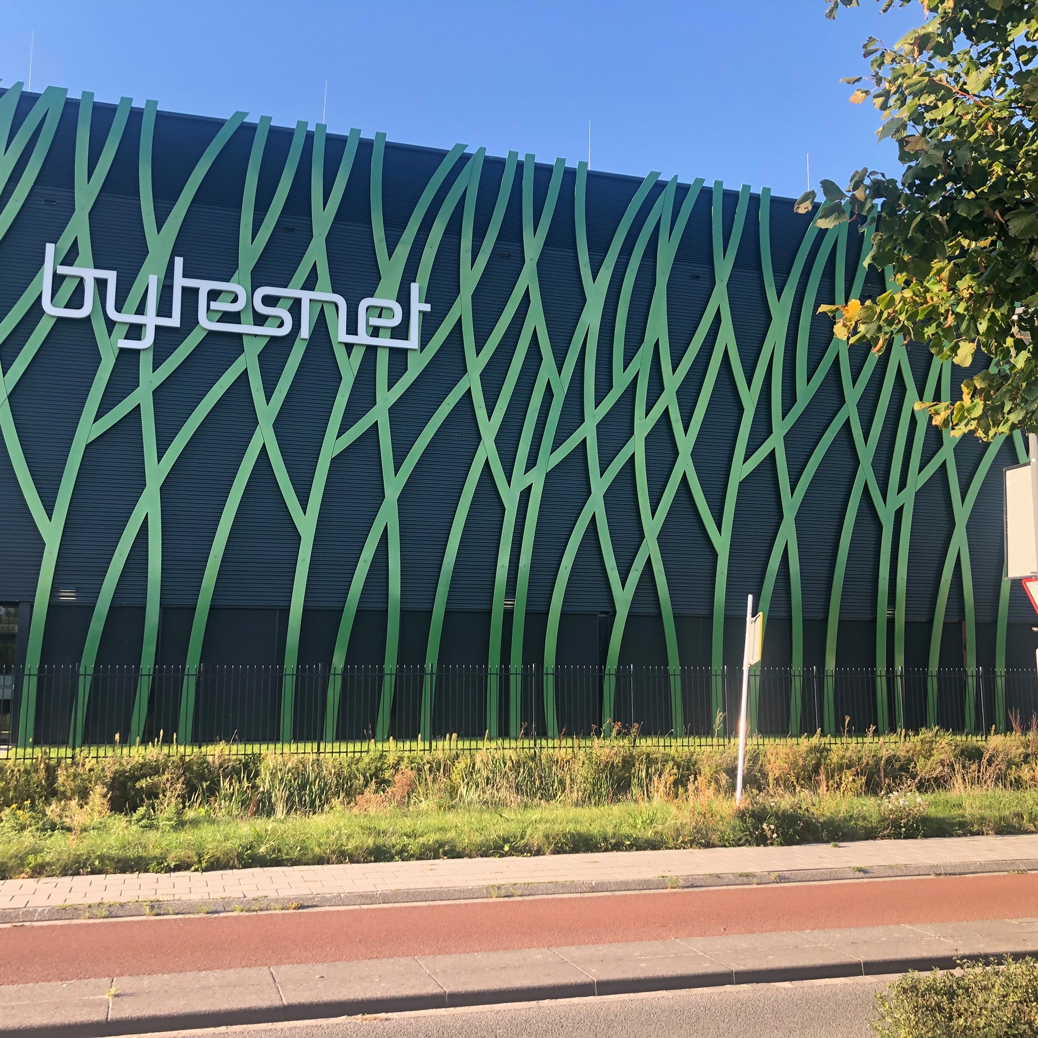 Datacenter Bytesnet op Zernikepark Groningen werkt aan komst groene waterstof