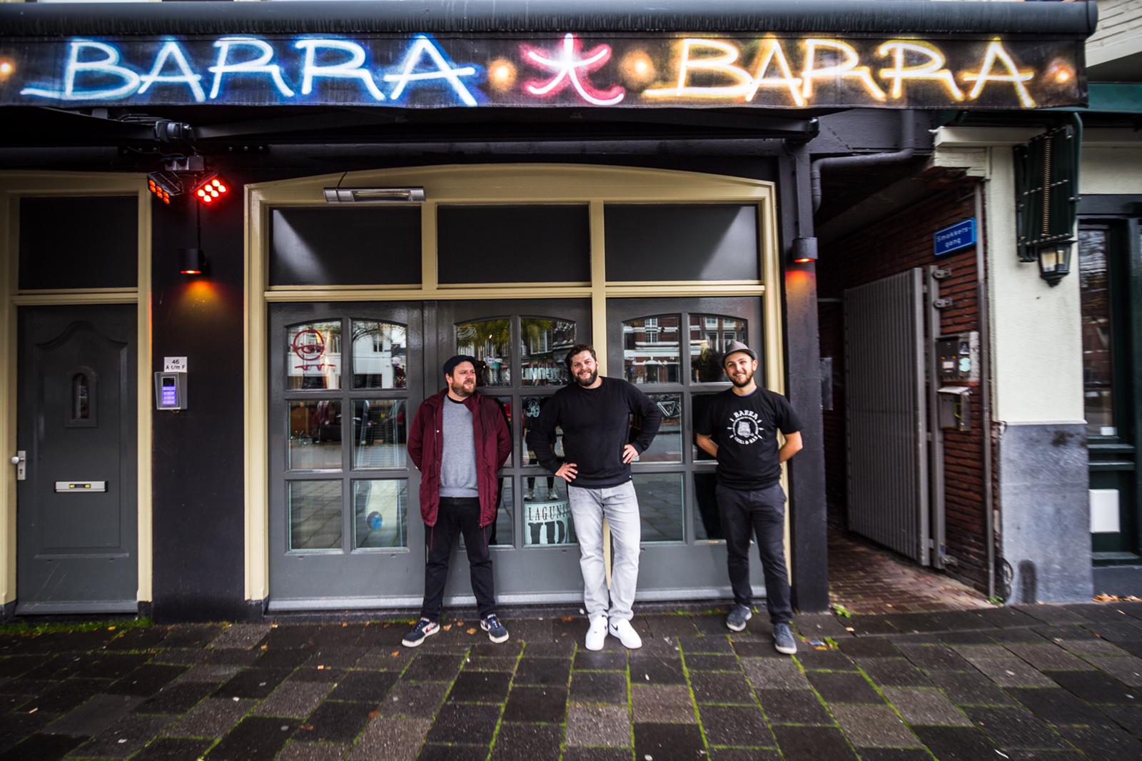 Restaurant Barra bezorgt kunstwerkje bij bestelling