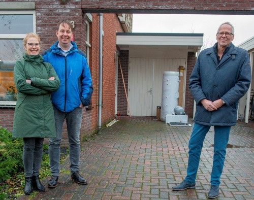 Bijzondere huizen in Groningen leveren meer energie dan ze verbruiken