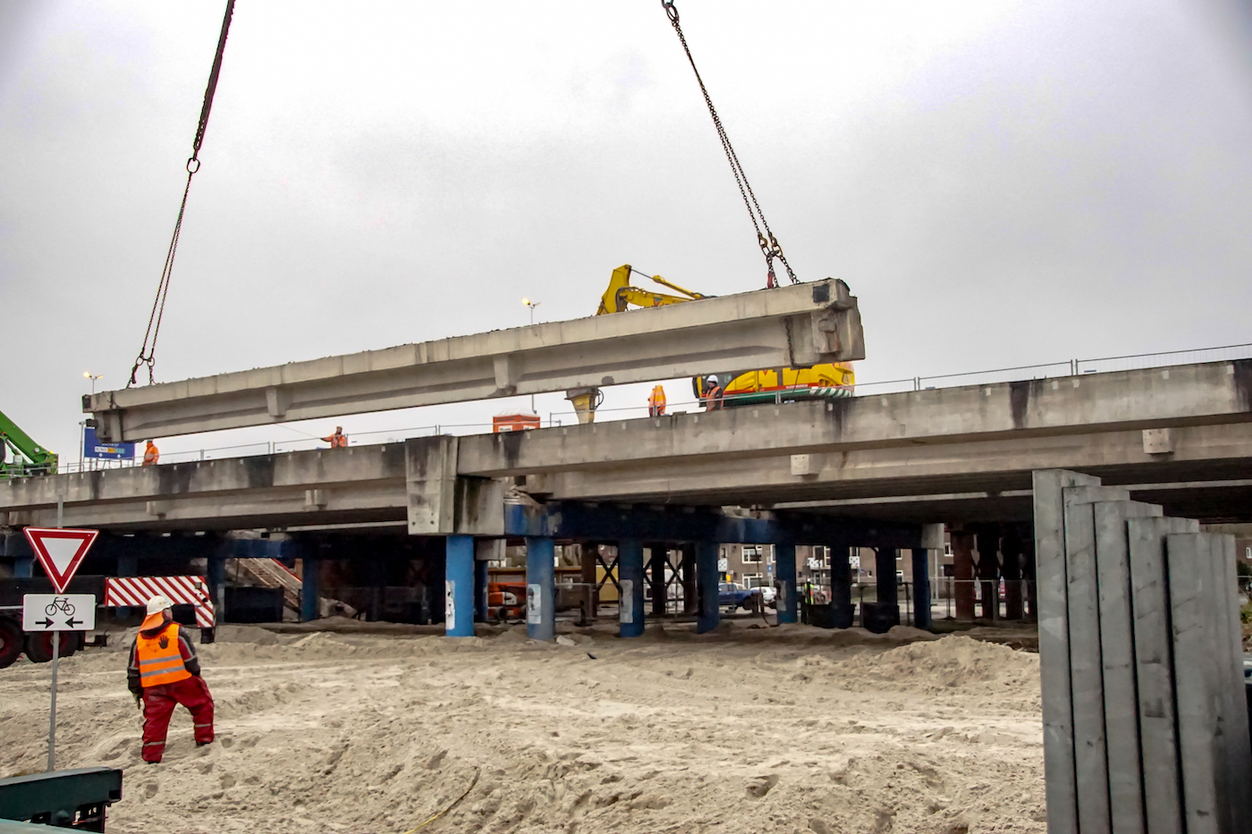 Sloop viaduct Paterswoldseweg begonnen