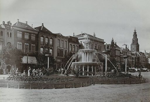 De fontein op de Vismarkt, begin vorige eeuw