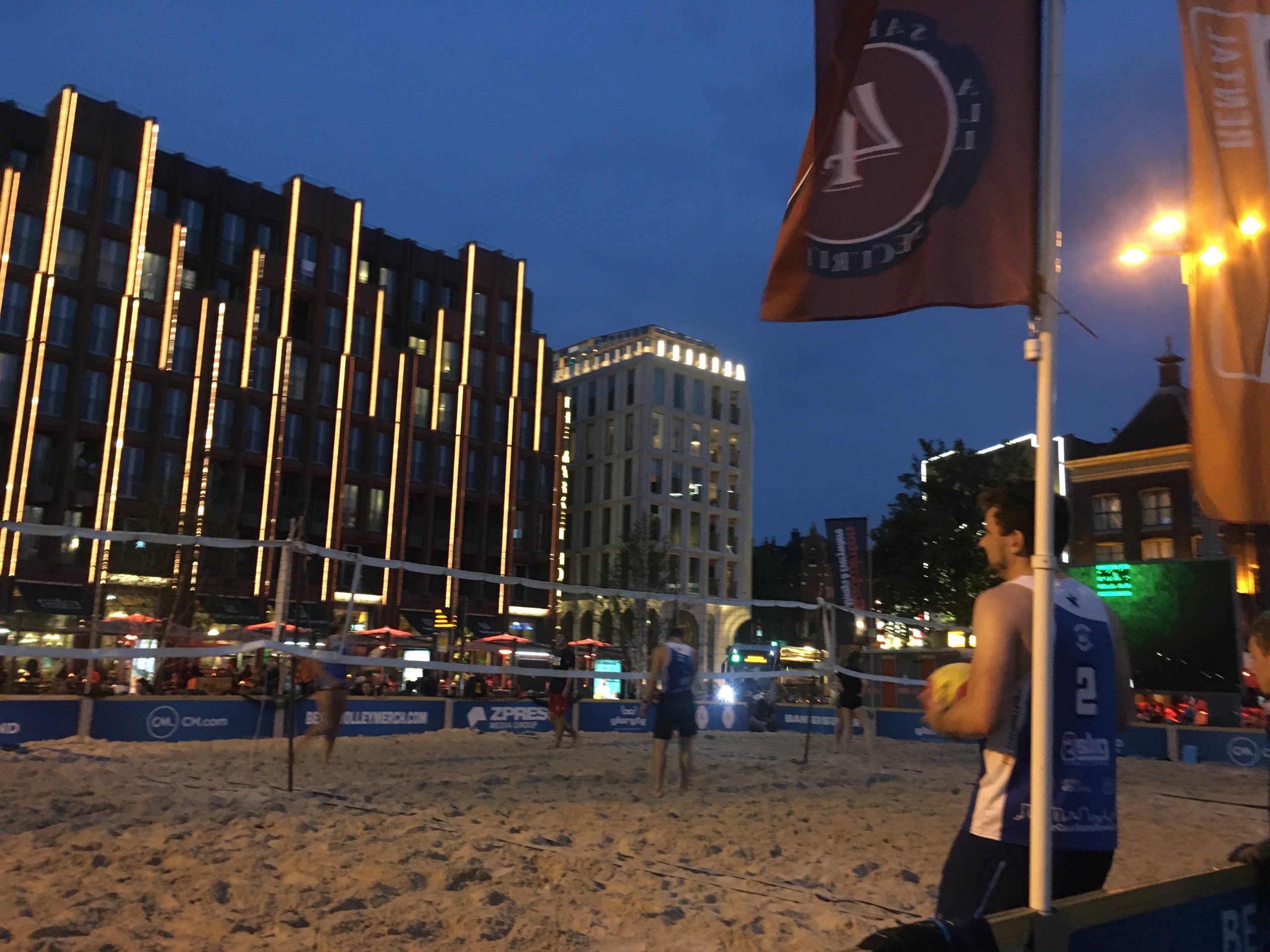 Komend weekend beachvolleybal op Grote Markt in Groningen