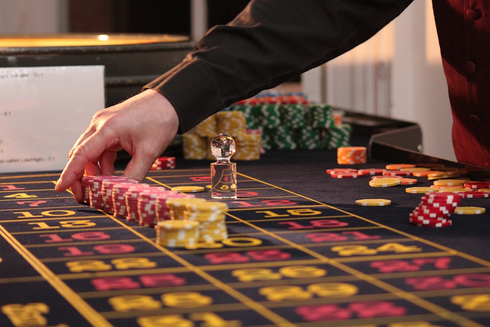 Unieke baan in beeld: croupier in het casino