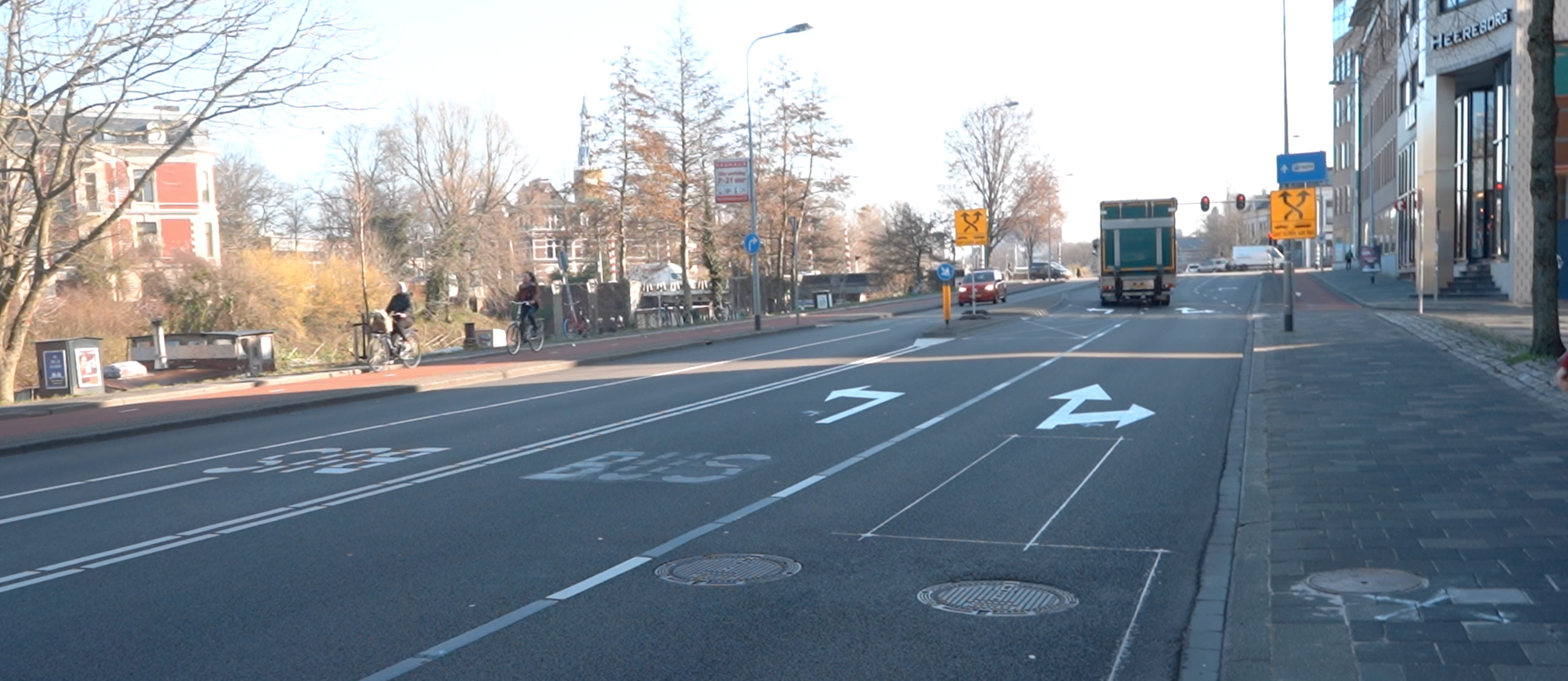 Gewijzigde bus- en invoegstroken Stationsweg