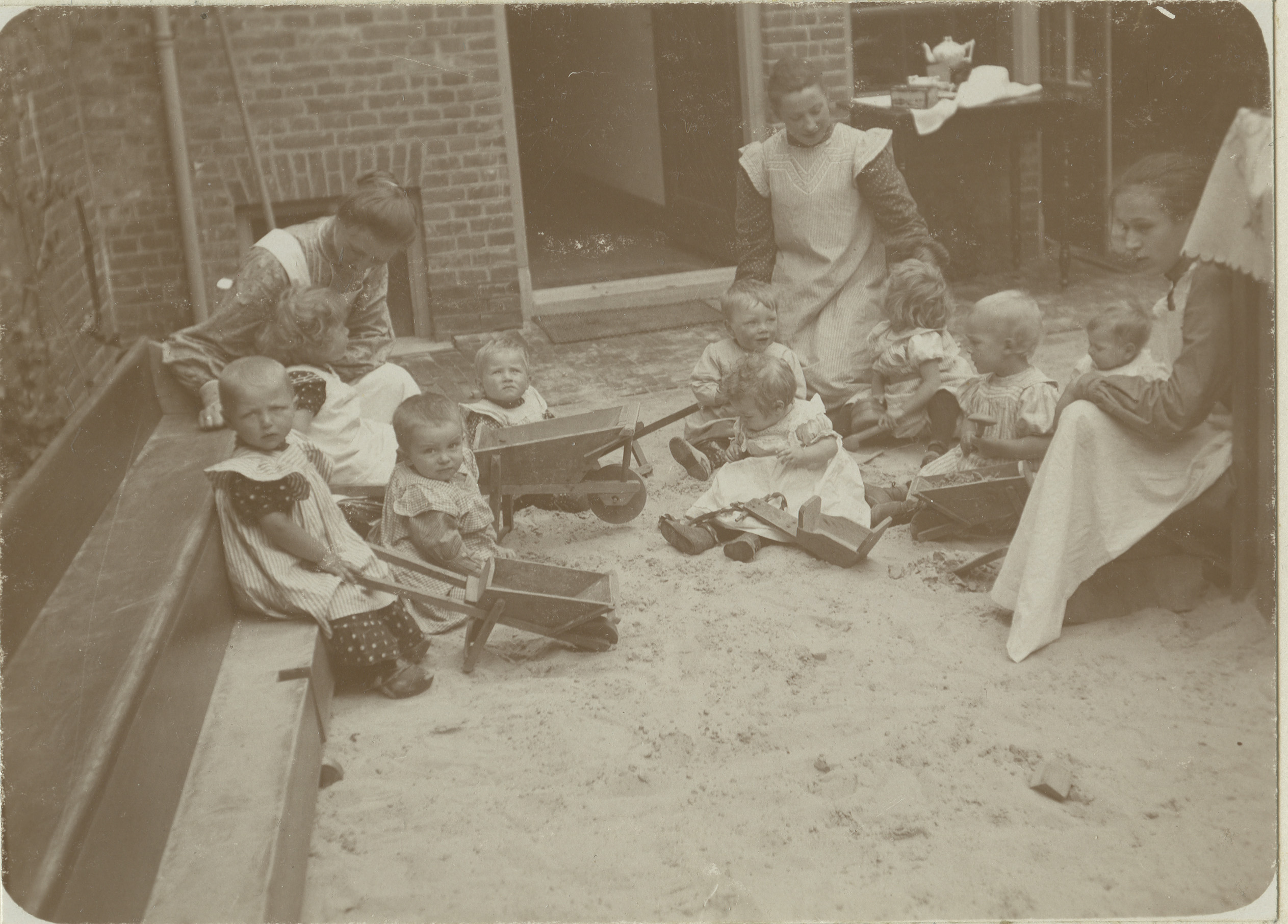 Precies 120 jaar geleden begon Groningen met kinderopvang