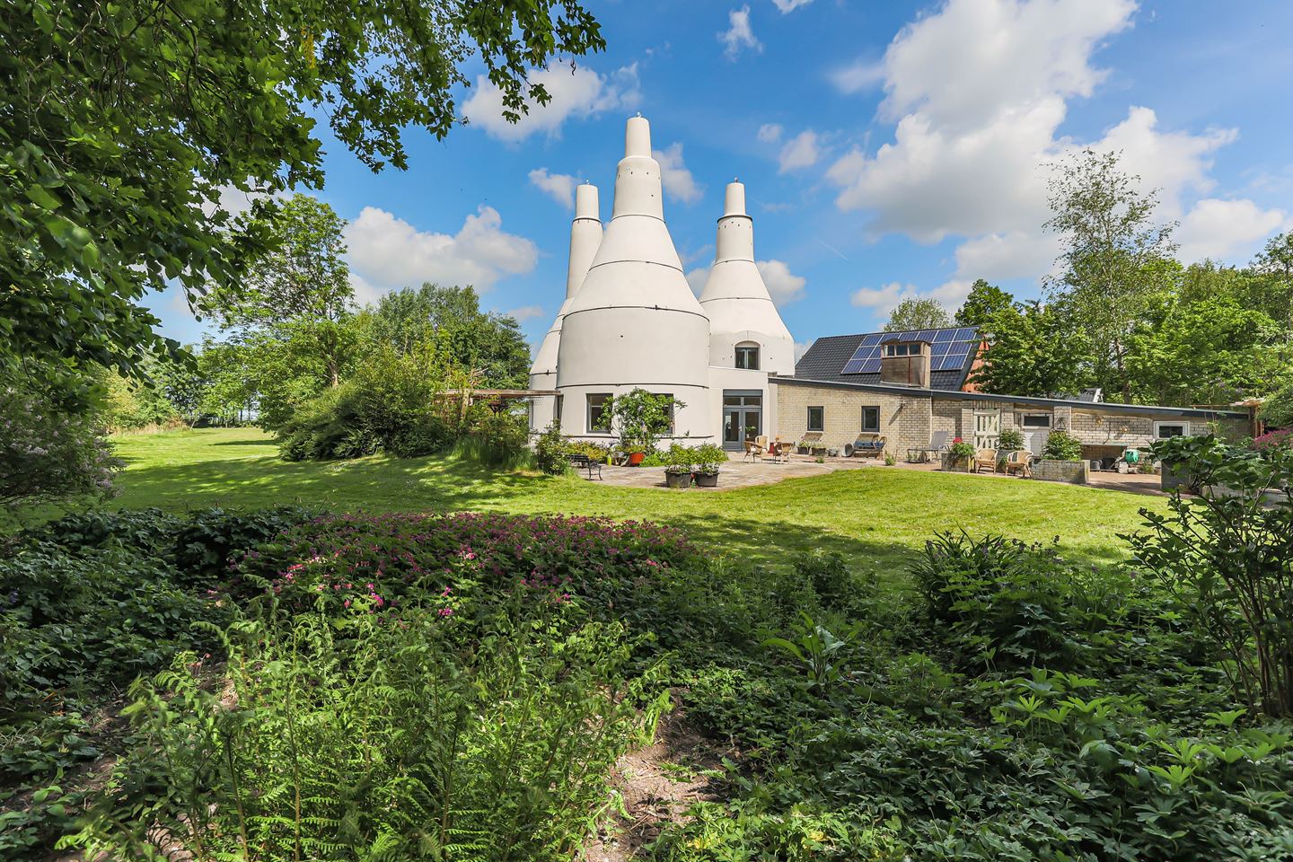 Luxueus wonen in oude kalkovens vlakbij Groningen