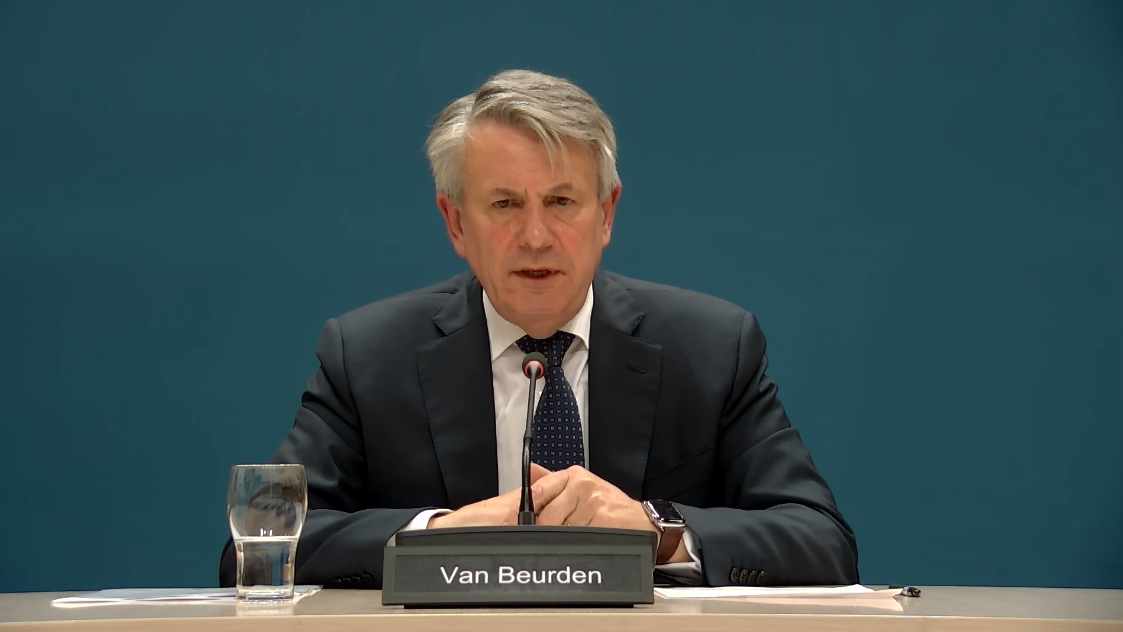 Rutte en Van Beurden verschijnen vandaag voor parlementaire aardgasenquête Groningen