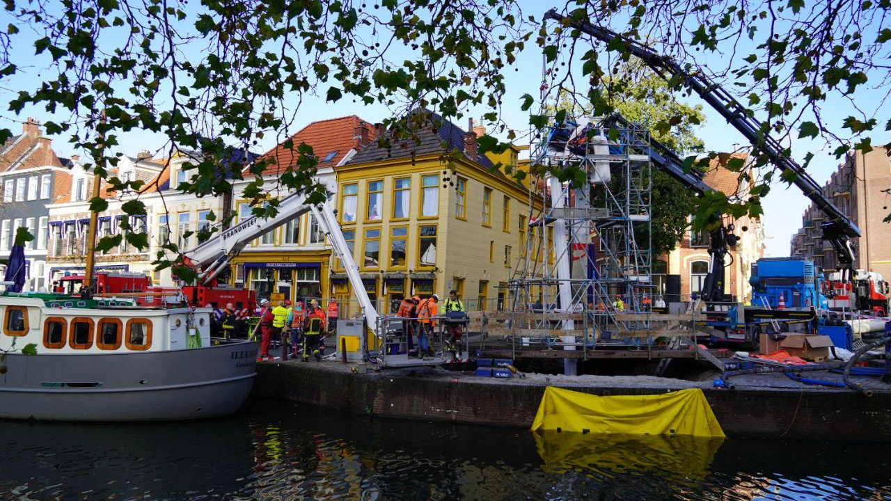 Bouwvakker uren klem bij ongeval Voormalig Klein Poortje Groningen