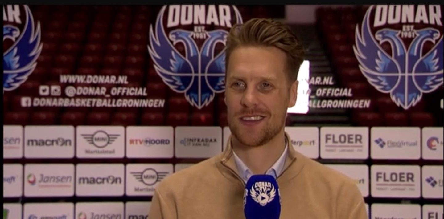 Groots Afscheid Thomas Koenis Na Wedstrijd Van Verliezend Donar groots-afscheid-thomas-koenis-na-wedstrijd-van-verliezend-donar