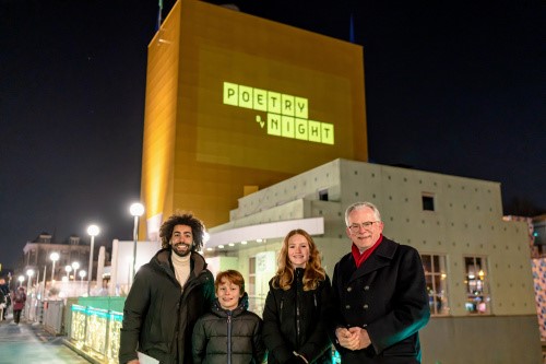 Kindergedichten op Groninger Museum en Stadhuis Groningen