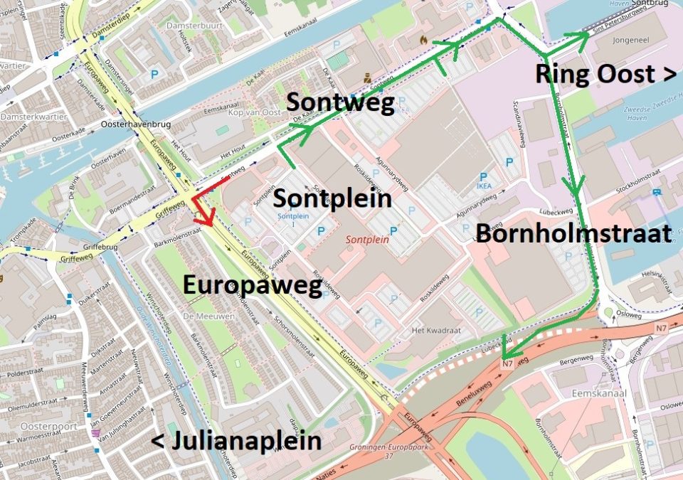 De nieuwe sitiatie bij de Sontweg vanaf 23 juni 2023. Autoverkeer vanaf Sontplein en Sontweg kan niet meer vanaf de Sontweg linksaf naar de Europaweg (rood). Het verkeer wordt via de Bornholmstraat geleid richting Julianaplein (Drachten/Assen) en Ring Oost (Hoogezand).