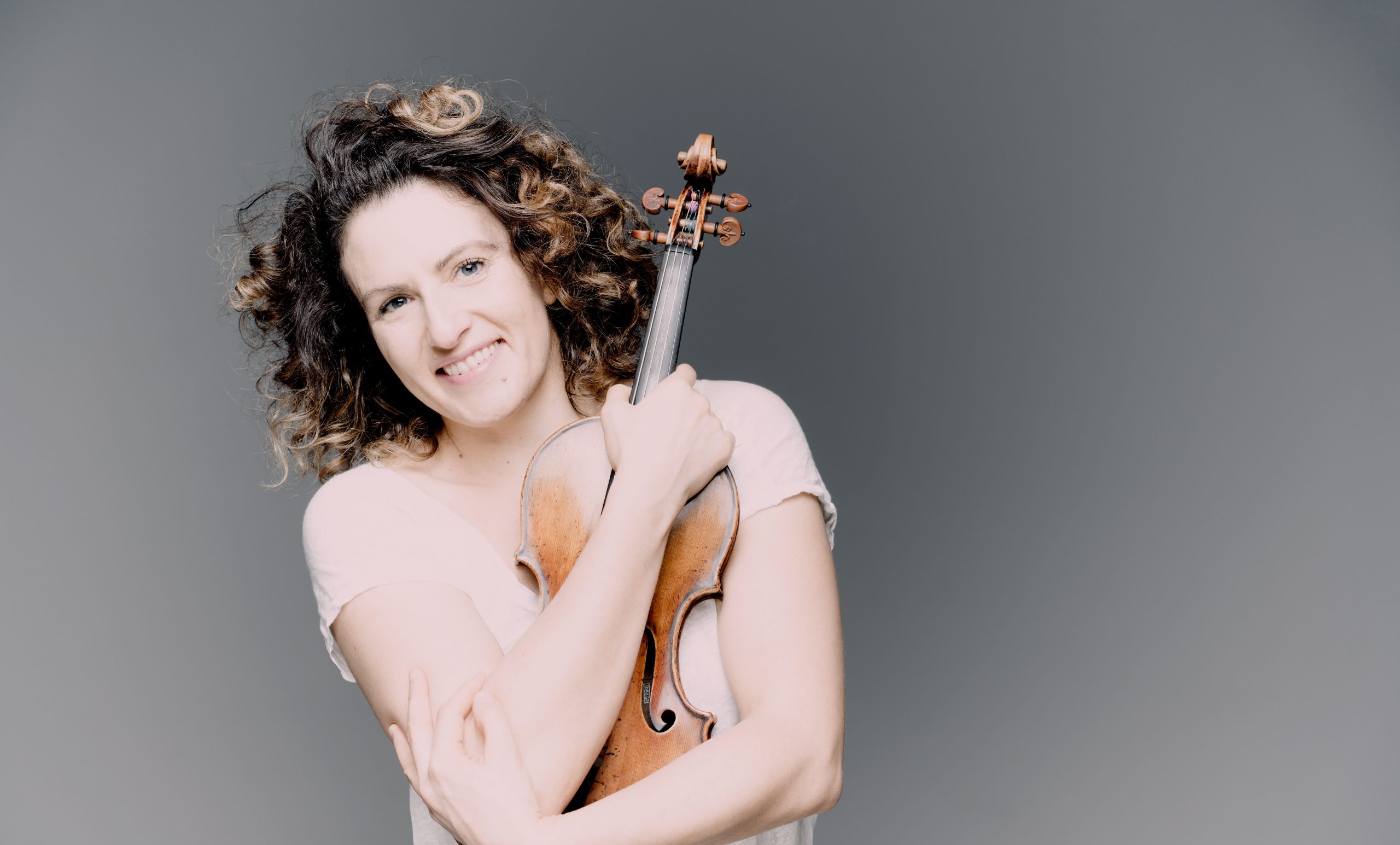 Liza Ferschtman
viool
Photo: Marco Borggreve