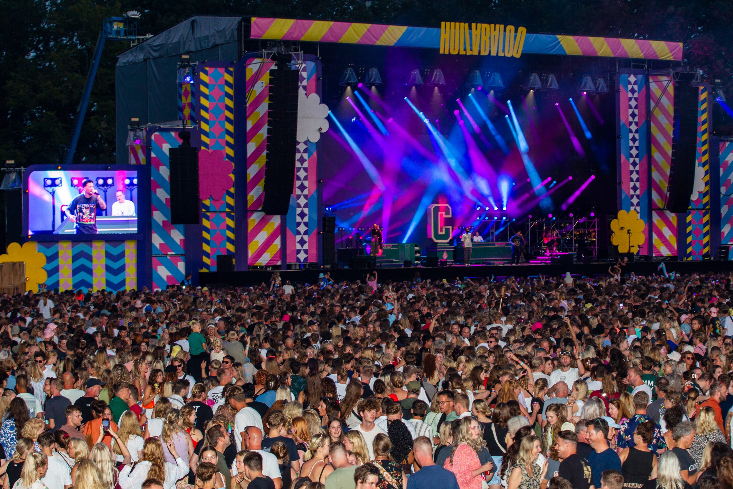 Kraantje Pappie op festival Hullabaloo in het Stadspark  Foto |  Wim Dijkman