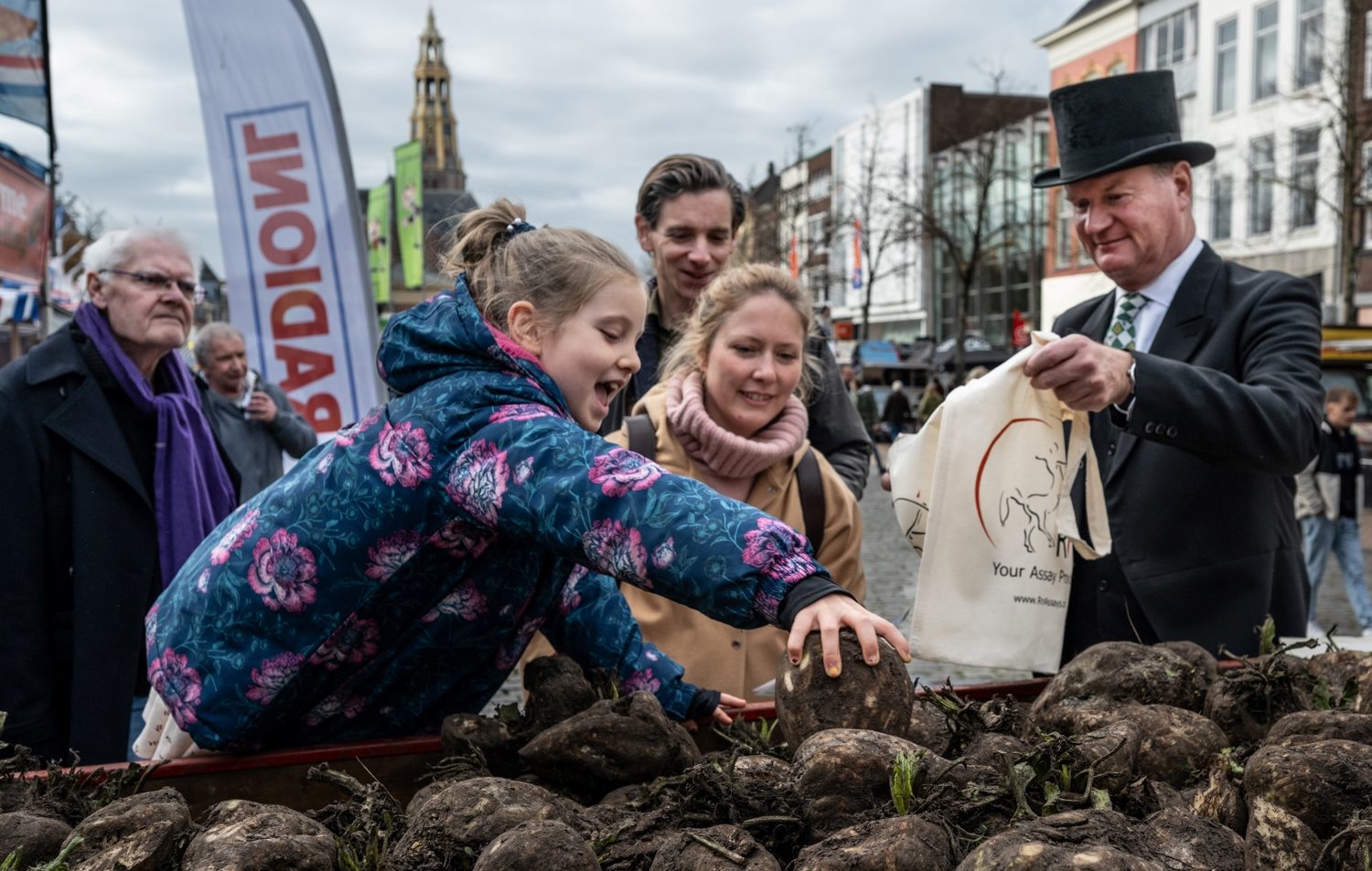 Uitdeling voederbieten in 2024 Foto | Jordy van Wijhe