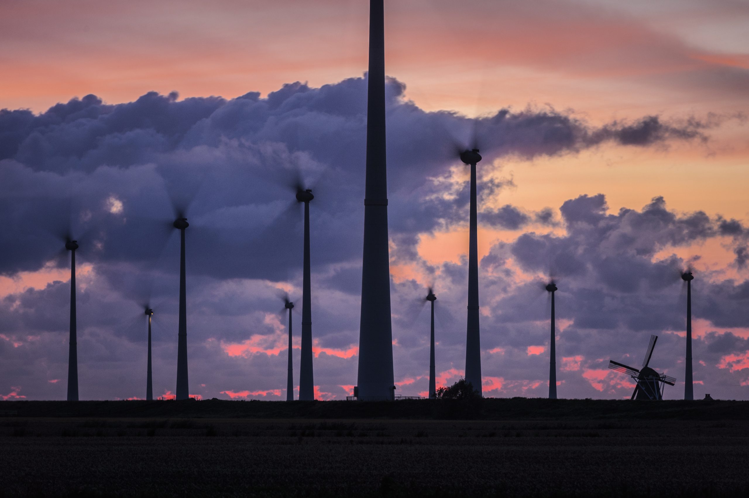 Windmolens Eemshaven Foto | Kees van de Veen