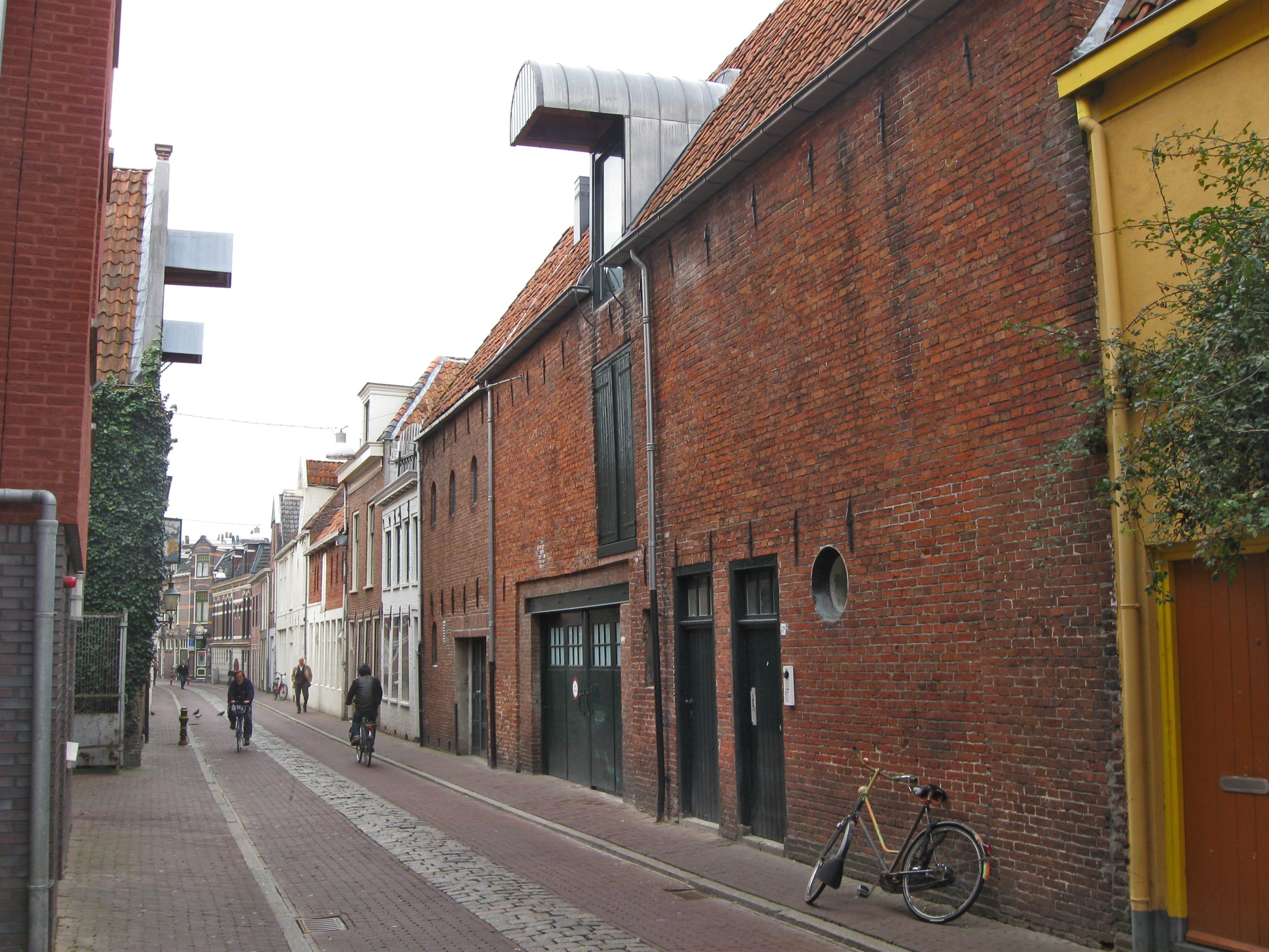 Foto | CWKramer, Groningen Hoekstraat 27 | via Wikimedia Commons, CC BY-SA 3.0 NL
